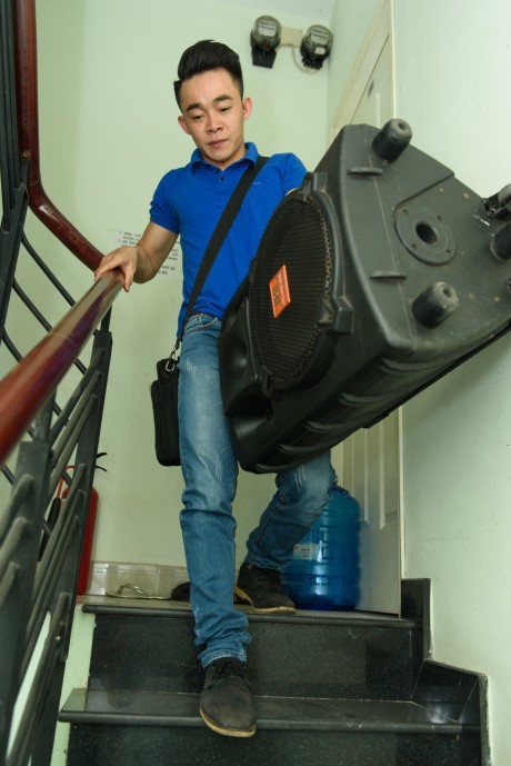 Chàng trai bán kẹo kéo gây chú ý tại Nhân tố bí ẩn - ảnh 5