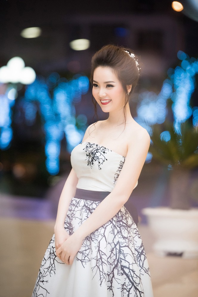 Á hậu Thụy Vân làm MC - ảnh 5