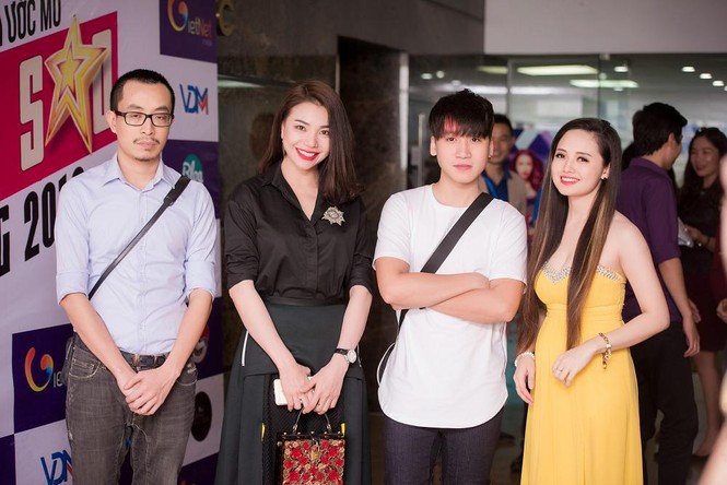 Trà Ngọc Hằng diện cây hàng hiệu trăm triệu đi sự kiện - ảnh 9