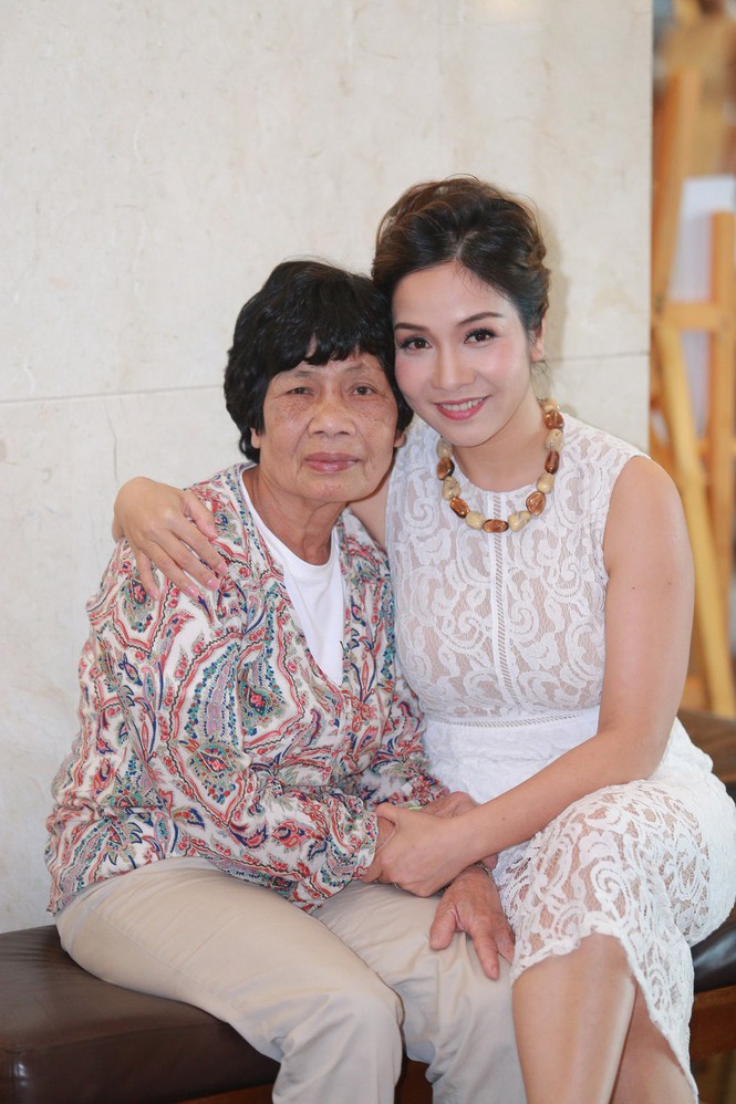 Mỹ Linh thanh lịch, quyến rũ - ảnh 4