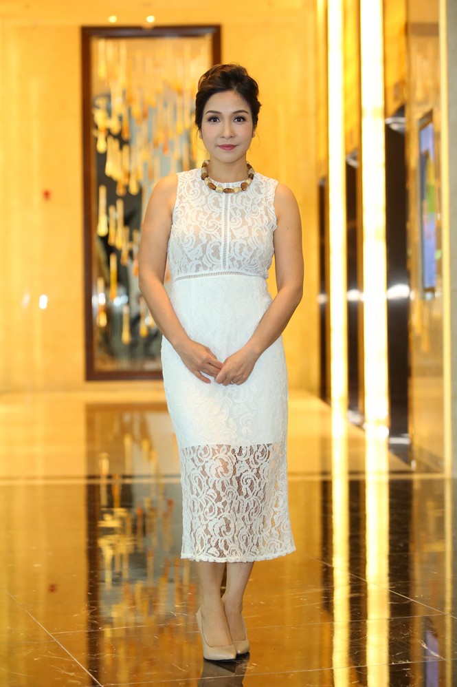 Mỹ Linh thanh lịch, quyến rũ - ảnh 2