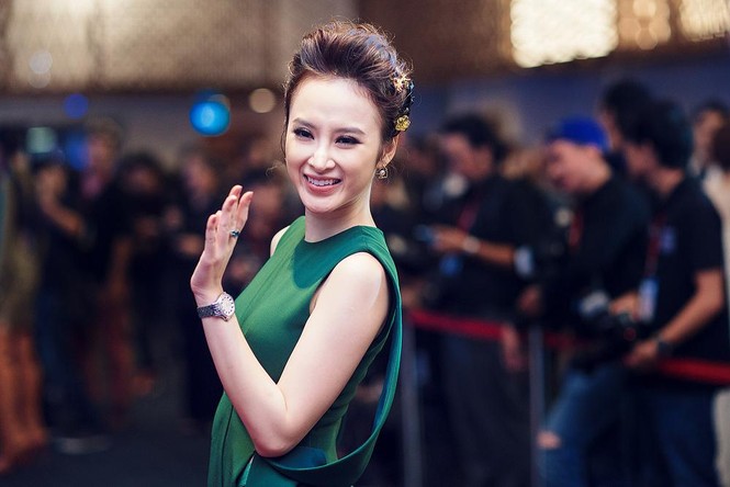 Angela Phương Trinh đeo nhẫn hơn 1 tỷ đồng đi sự kiện - ảnh 4