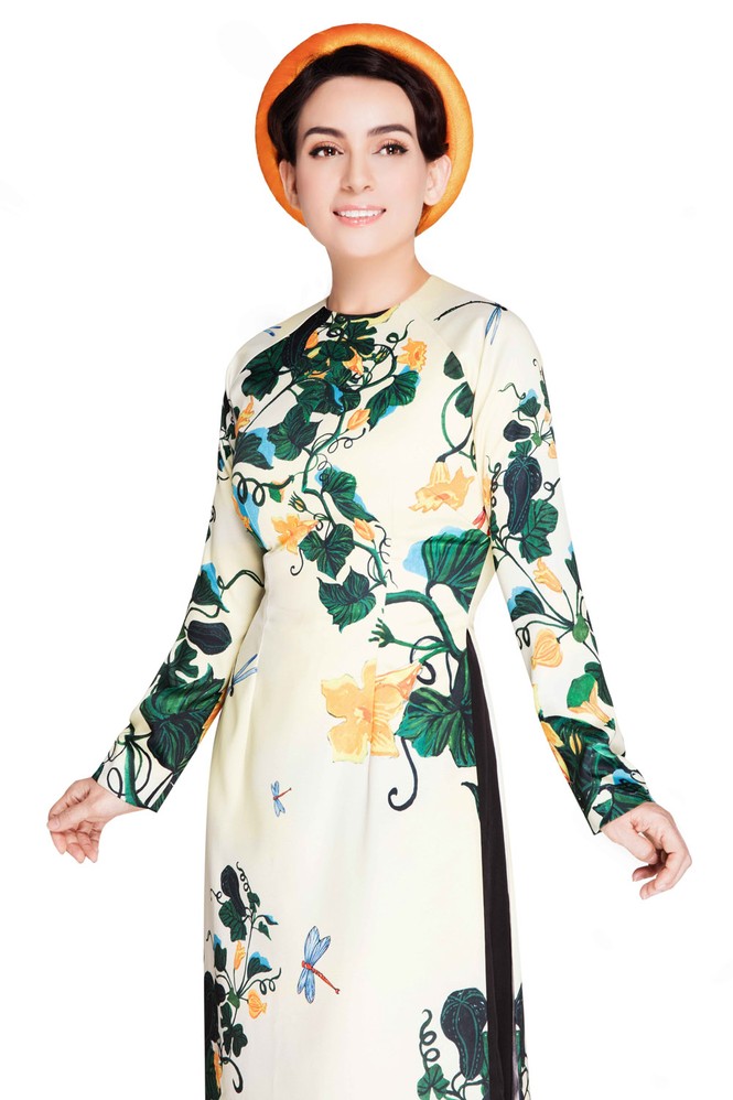 Phi Nhung quý phái với áo dài Nam Phương Hoàng hậu - ảnh 2