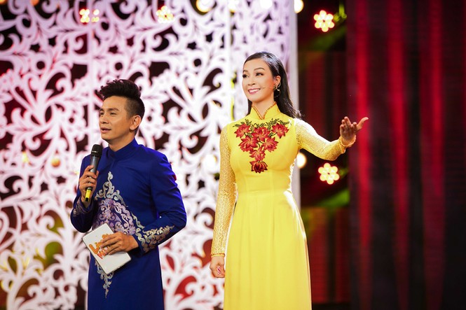 Việt Hương, Thanh Mai mặc áo dài vàng rực làm giám khảo - ảnh 7