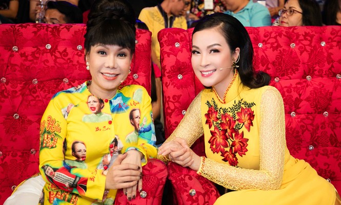 Việt Hương, Thanh Mai mặc áo dài vàng rực làm giám khảo - ảnh 4