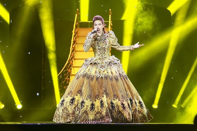 Phạm Hương, Lan Khuê thân thiết ở show Hà Hồ - ảnh 10