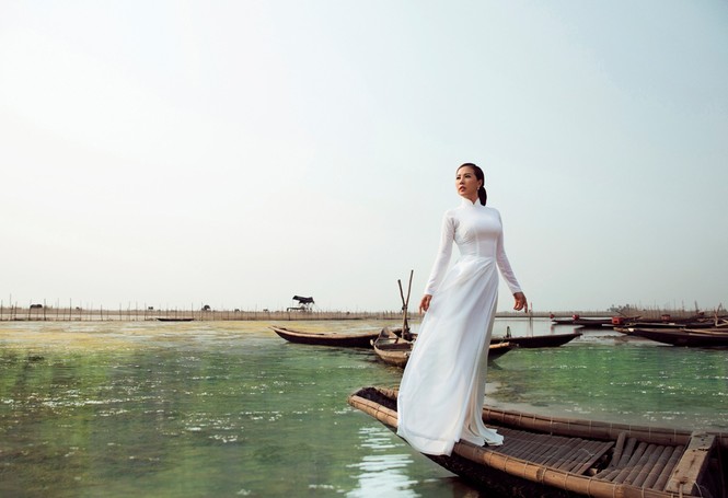 Thu Hoài đẹp 'nao lòng' dưới ánh hoàng hôn của phá Tam Giang - ảnh 4