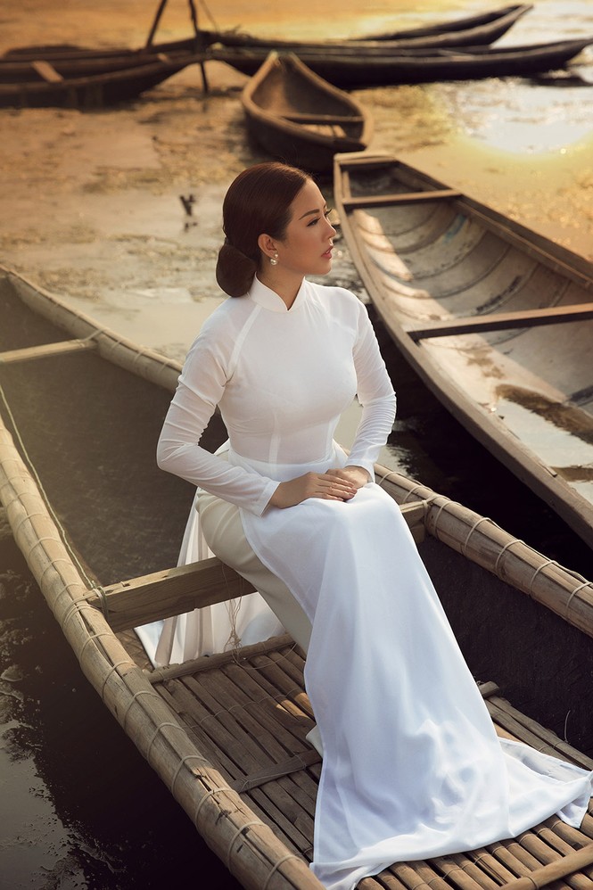 Thu Hoài đẹp 'nao lòng' dưới ánh hoàng hôn của phá Tam Giang - ảnh 8