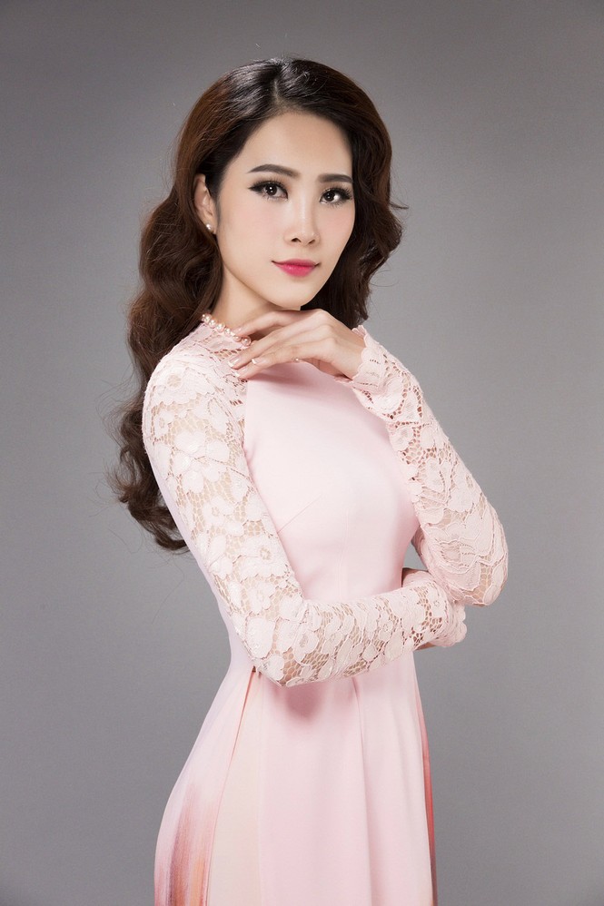 Nam Em mặc áo dài hoạ tiết biển đảo tới Hoa hậu Trái đất - ảnh 2