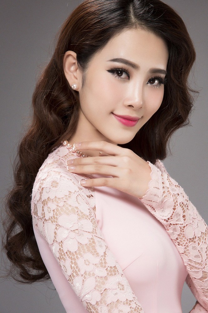 Nam Em mặc áo dài hoạ tiết biển đảo tới Hoa hậu Trái đất - ảnh 3