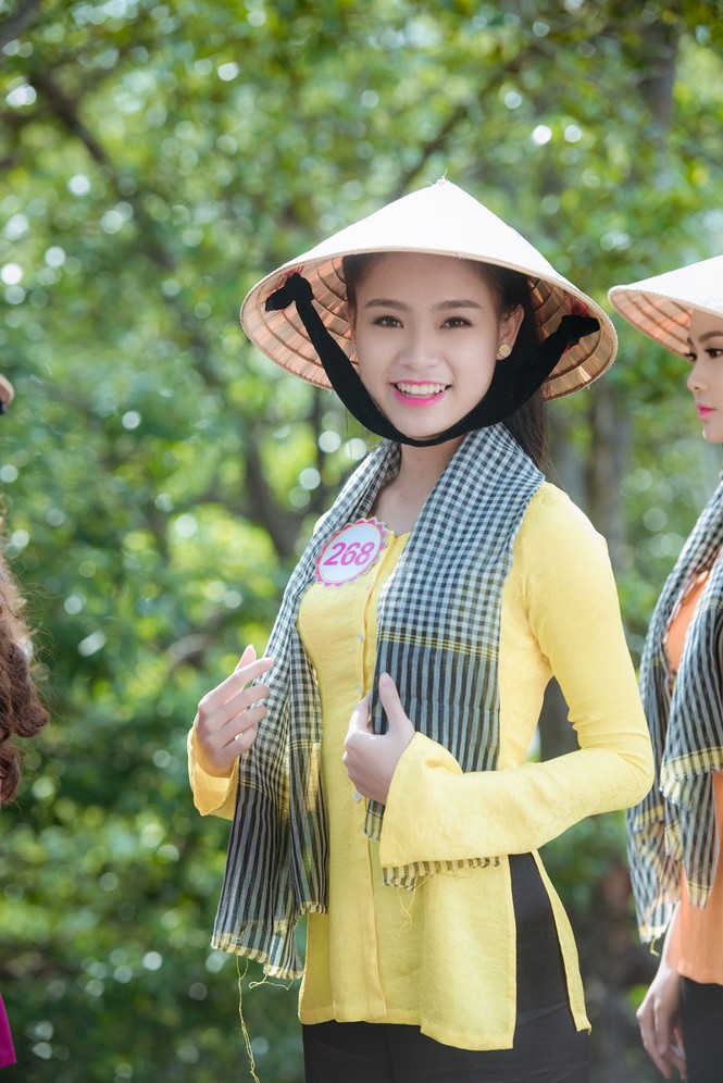 thí sinh hoa hậu mặc áo bà ba - ảnh 10