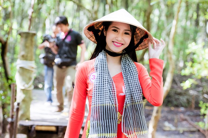 thí sinh hoa hậu mặc áo bà ba - ảnh 8