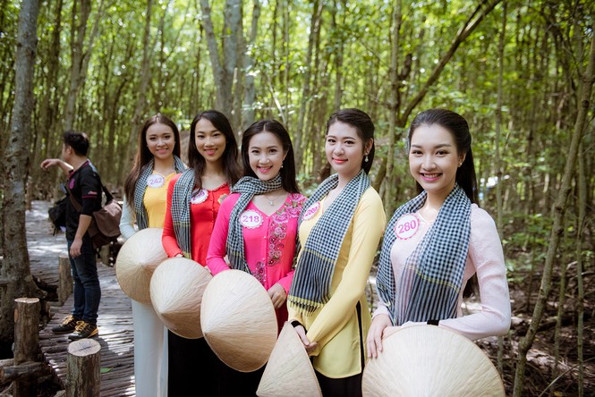 thí sinh hoa hậu mặc áo bà ba - ảnh 6