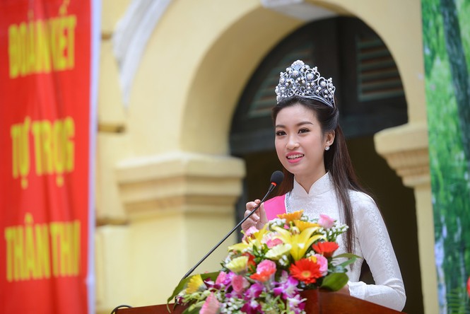 hoa hậu đỗ mỹ linh - ảnh 9