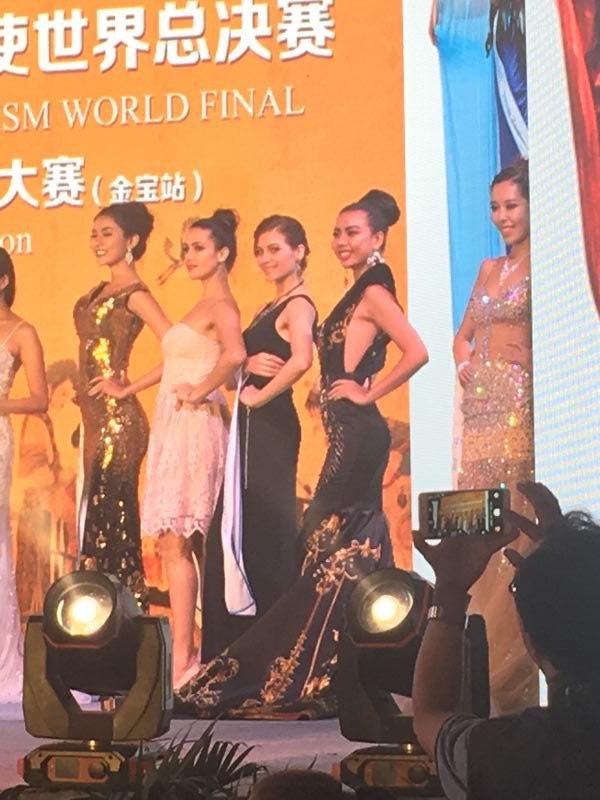 Lại Thanh Hương trình diễn váy dạ hội kiêu sa tại Miss All Nations - ảnh 2