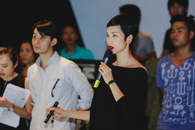 Mai Ngô mặc váy siêu ngắn tập catwalk cùng Lan Khuê - ảnh 8