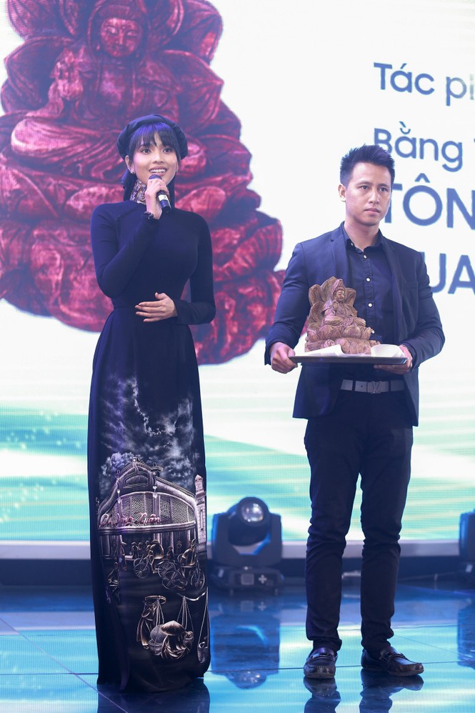 Vợ chồng Lệ Quyên chi 8.000 USD mua tượng Phật của Trương Thị May - ảnh 6
