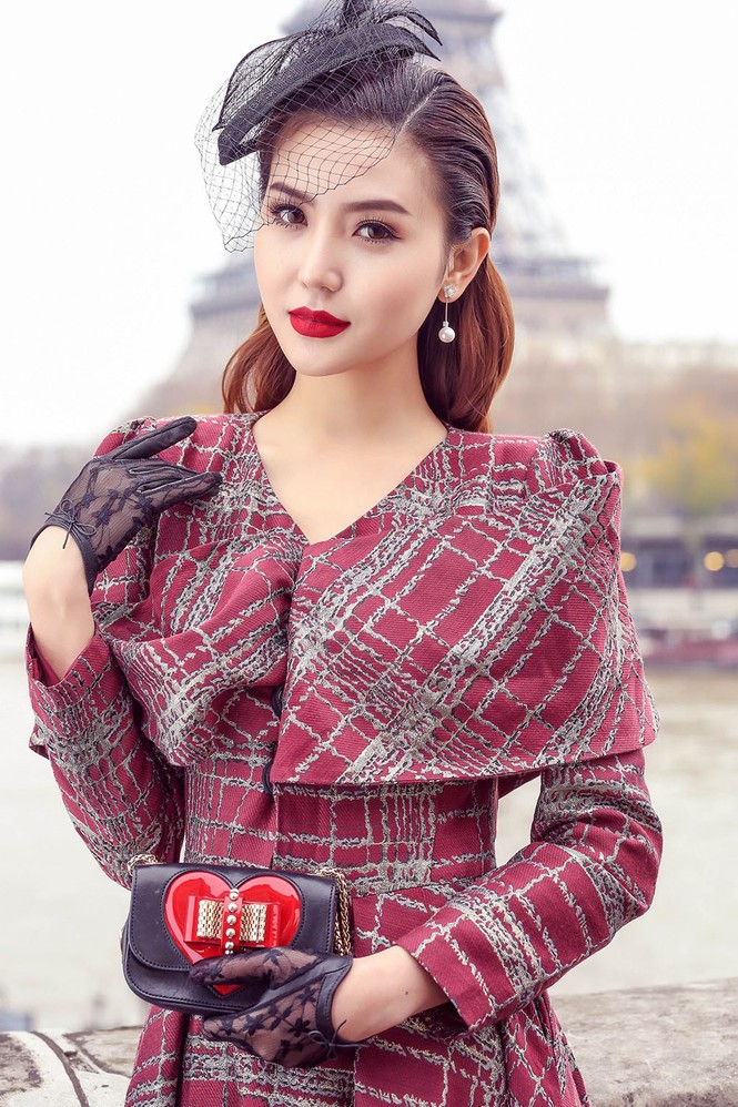 Ngọc Duyên sang chảnh dạo phố Paris trước show Victoria’s Secret 2016 - ảnh 1