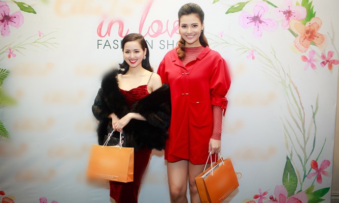 Hồng Quế chân dài miên man, tái xuất sau 1 tháng sinh con - ảnh 4