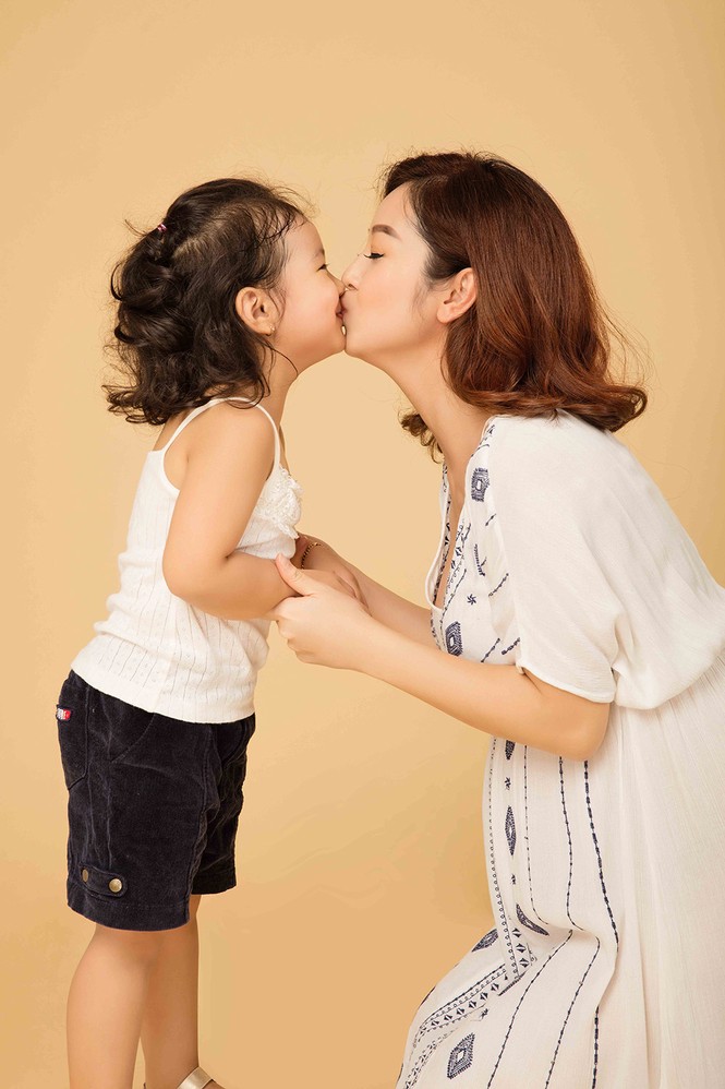 Jennifer Phạm sang Mỹ dưỡng thai chuẩn bị sinh con thứ ba - ảnh 7