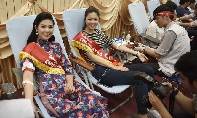 Chủ Nhật Đỏ 2017, Báo Tiền Phong - ảnh 11