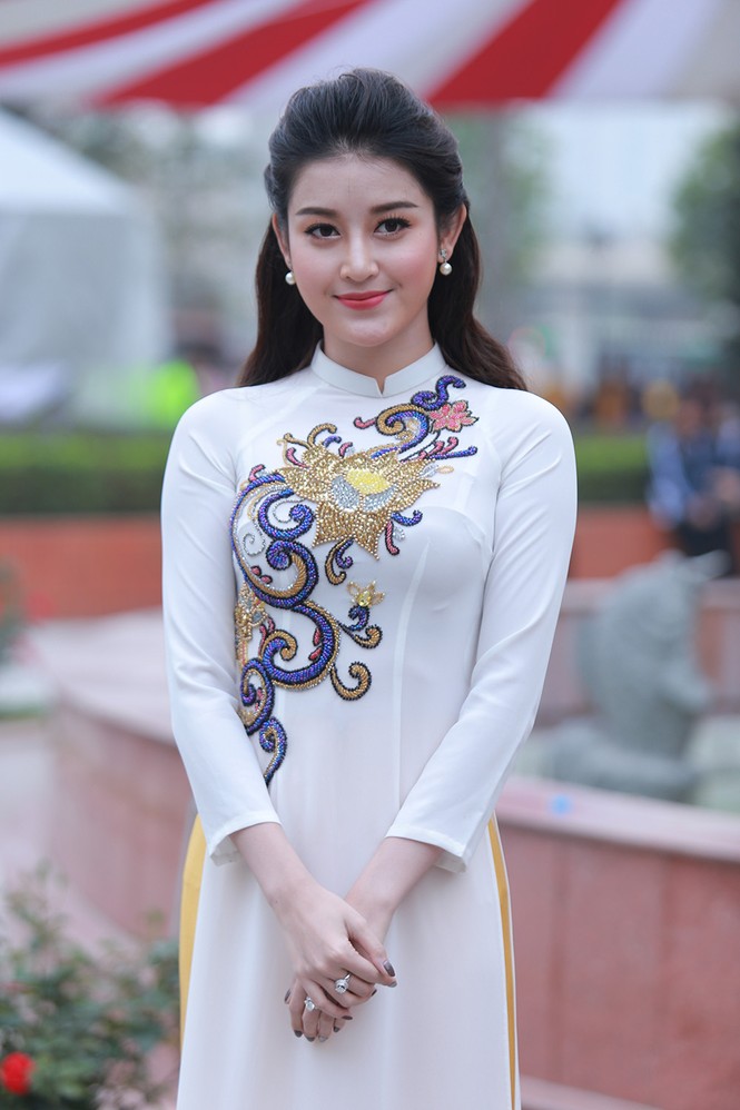 Chủ Nhật Đỏ 2017, Báo Tiền Phong - ảnh 1