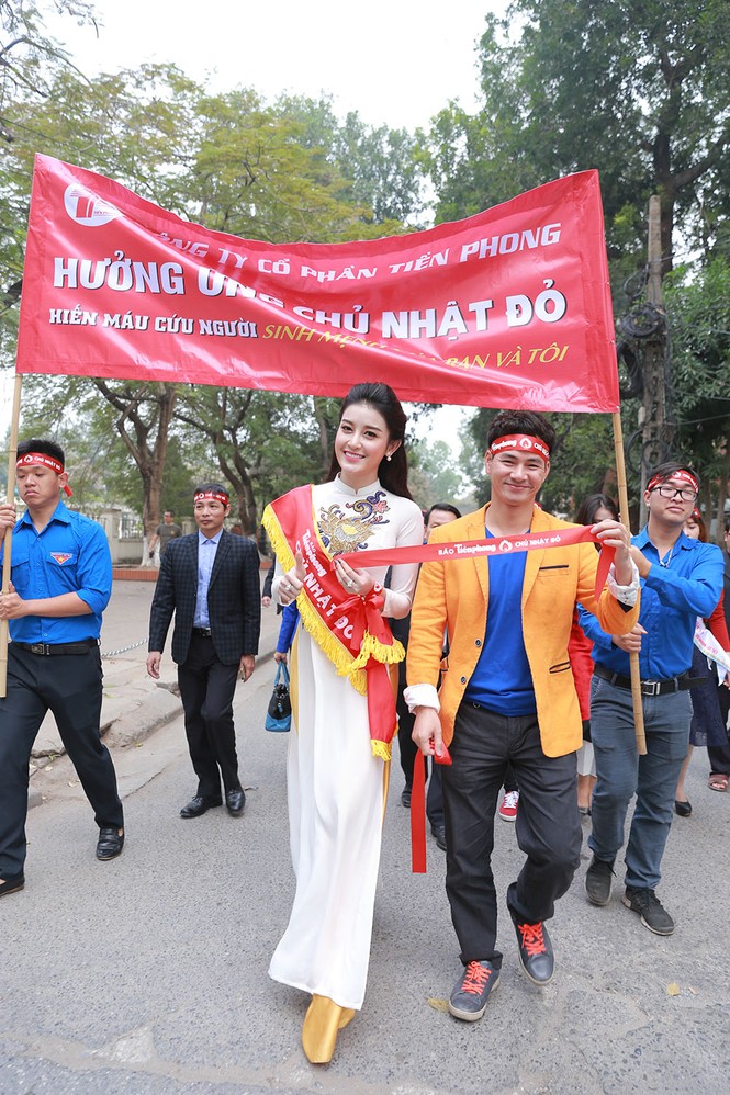 Chủ Nhật Đỏ 2017, Báo Tiền Phong - ảnh 5