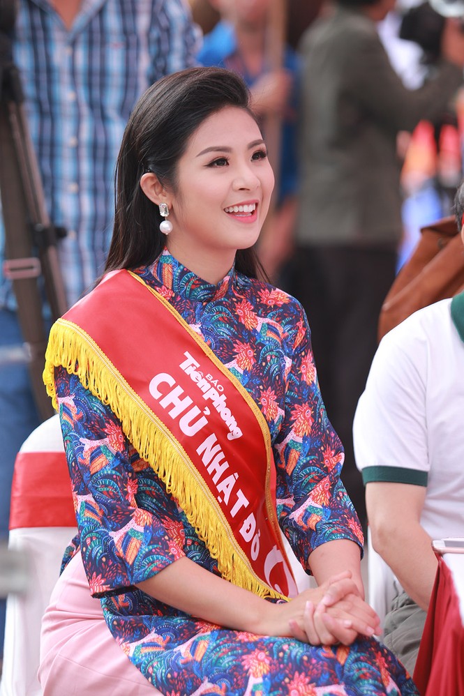 Chủ Nhật Đỏ 2017, Báo Tiền Phong - ảnh 2