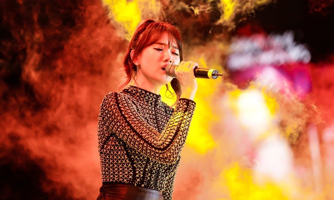Hari Won tất bật chạy show sau khi kết hôn - ảnh 4