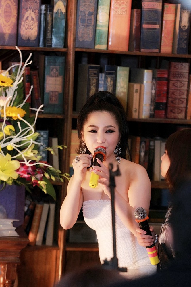 ca sĩ hương tràm - ảnh 2