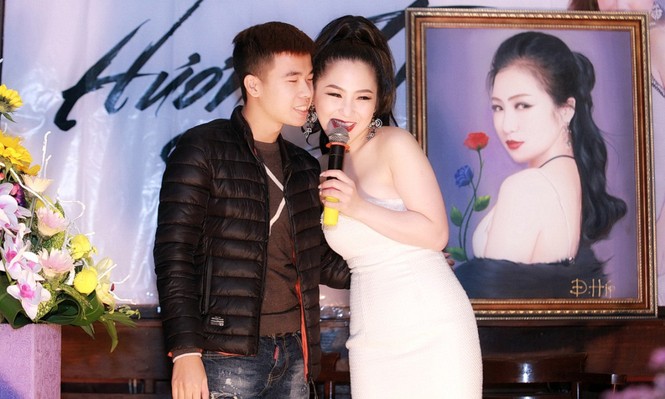 ca sĩ hương tràm - ảnh 4