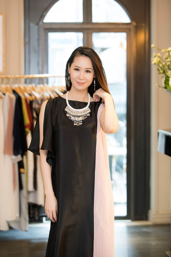 Ngô Phương Lan cùng NTK La Phạm gây quỹ vì trẻ em nghèo - ảnh 5