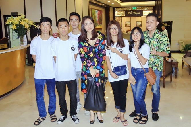 Xuân Bắc, MC Phan Anh hào hứng múa phụ hoạ cho Thu Minh - ảnh 2