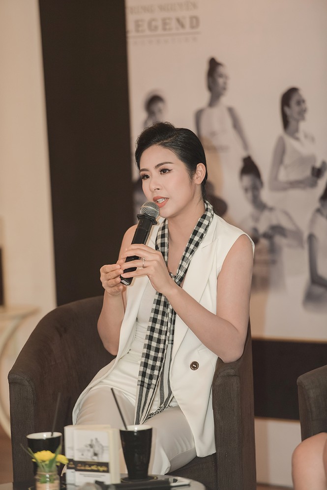 Á hậu Thanh Tú lắng nghe Ngọc Hân chia sẻ về khởi nghiệp - ảnh 3