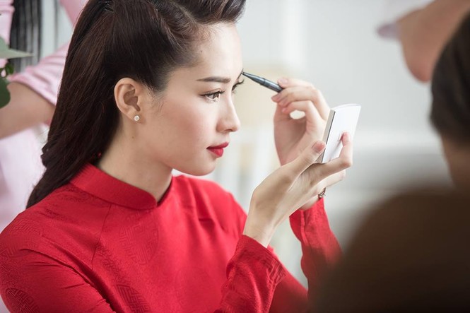 Những hình ảnh độc quyền về đám cưới Hoa hậu Thu Thảo - ảnh 4