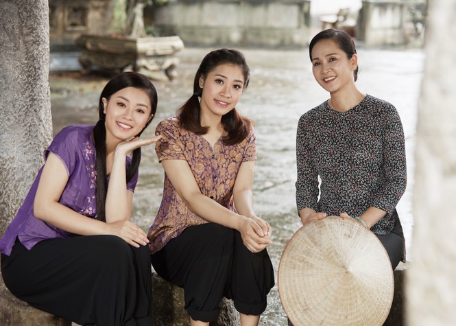 'Mẹ chồng' Lan Hương đóng MV ca nhạc cùng Sao Mai Thu Hằng - ảnh 2