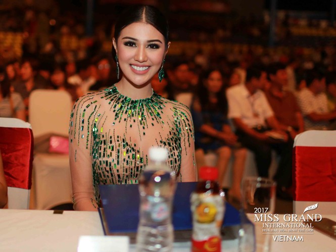 Giáng My hội ngộ Lý Nhã Kỳ trên ghế giám khảo bán kết Miss Grand - ảnh 3