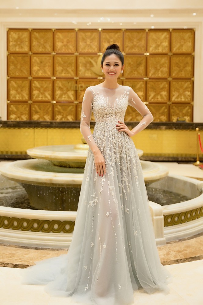 Á hậu Thanh Tú khoe sắc bên MC điển trai của chung kết Miss Grand - ảnh 2