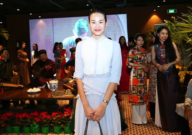 Chi Pu quyến rũ, Gil Lê 'menly' cùng dự sự kiện - ảnh 11