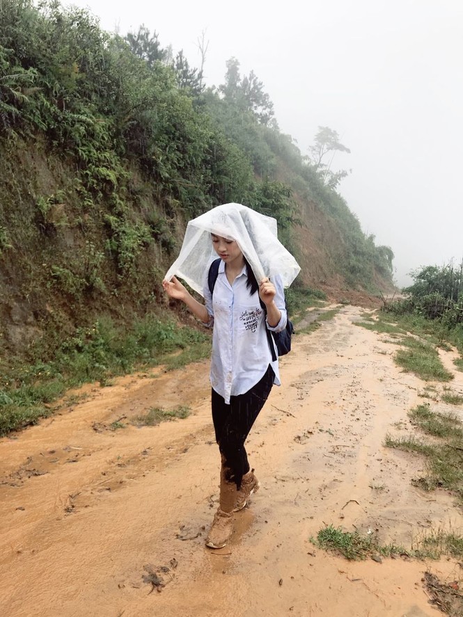 Hoa hậu Mỹ Linh - ảnh 1