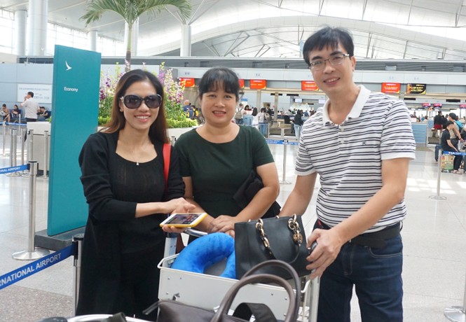 Bố mẹ sang Trung Quốc cổ vũ Mỹ Linh thi chung kết Miss World - ảnh 1
