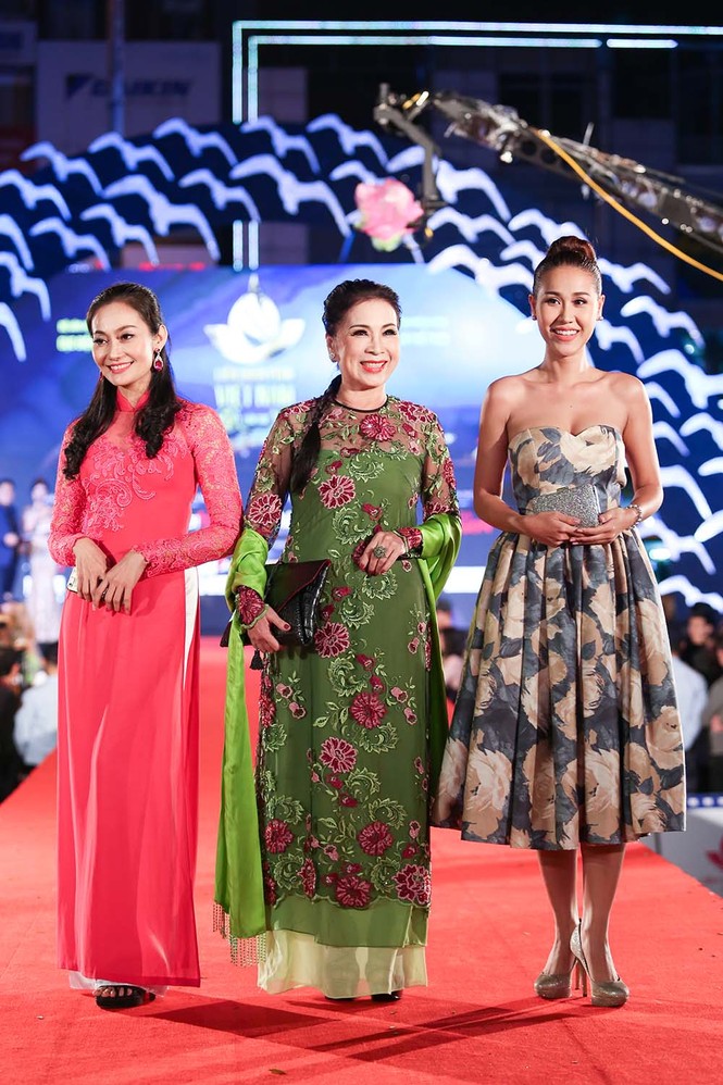 Dàn hoa hậu, á hậu quyến rũ hội ngộ tại bế mạc LHP Việt Nam - ảnh 11