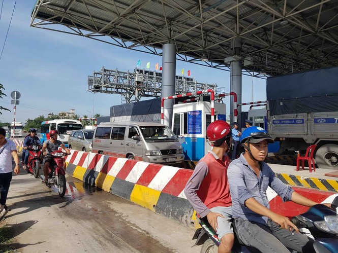 Cận cảnh BOT Cai Lậy thời điểm thu phí trở lại - ảnh 11