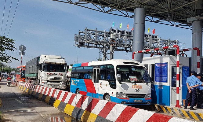 Cận cảnh BOT Cai Lậy thời điểm thu phí trở lại - ảnh 12