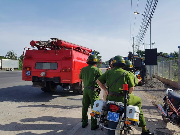 Cận cảnh BOT Cai Lậy thời điểm thu phí trở lại - ảnh 7