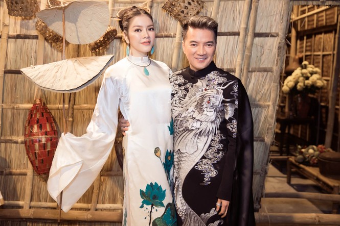 Áo dài của Lý Nhã Kỳ đấu giá được 500 triệu đồng trong show thời trang - ảnh 12