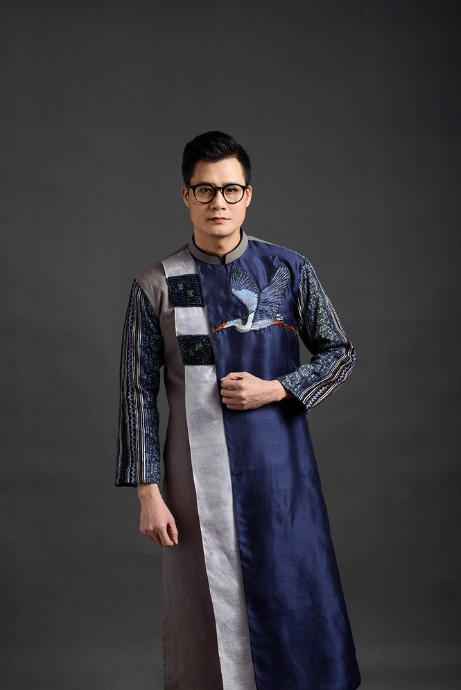 Quang Dũng bất ngờ làm người mẫu áo dài bên Phạm Thu Hà - ảnh 3