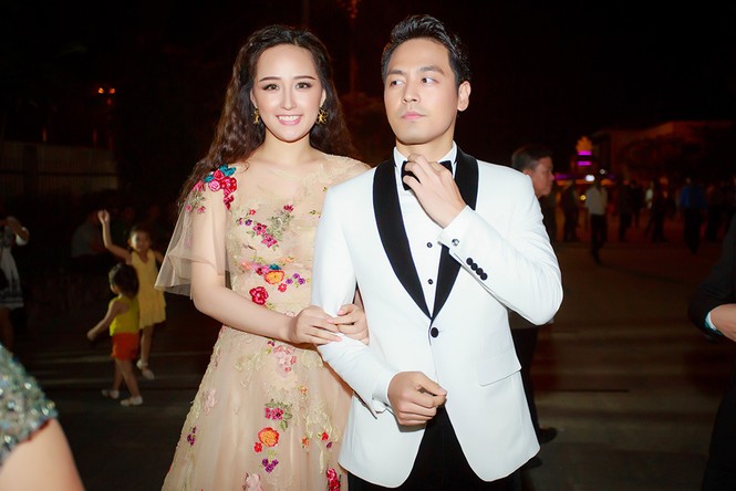 Mai Phương Thuý rạng rỡ trong tiệc mừng tân Hoa hậu Hoàn vũ Việt Nam - ảnh 1
