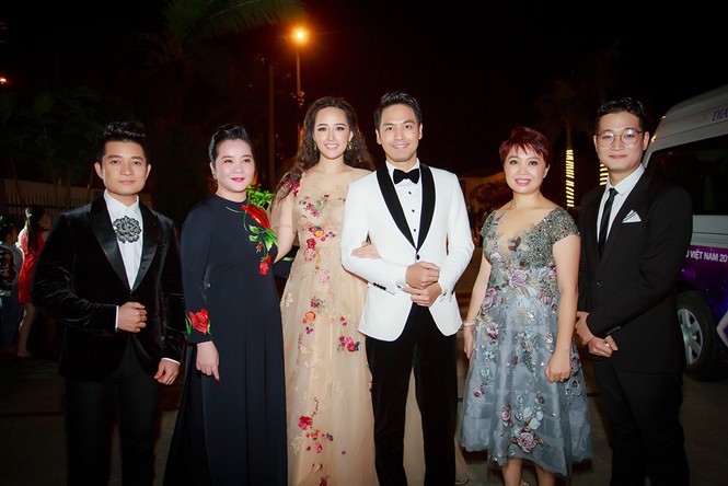 Mai Phương Thuý rạng rỡ trong tiệc mừng tân Hoa hậu Hoàn vũ Việt Nam - ảnh 2
