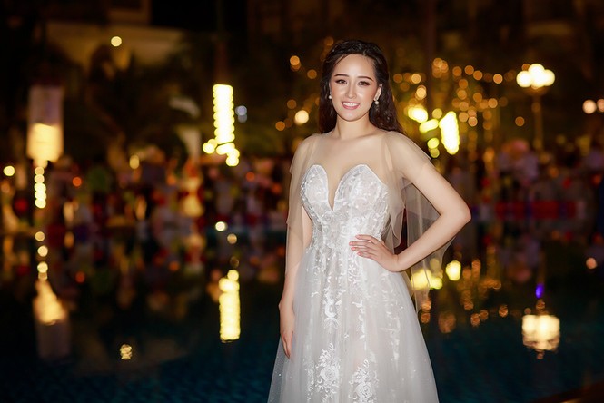 Mai Phương Thuý rạng rỡ trong tiệc mừng tân Hoa hậu Hoàn vũ Việt Nam - ảnh 7